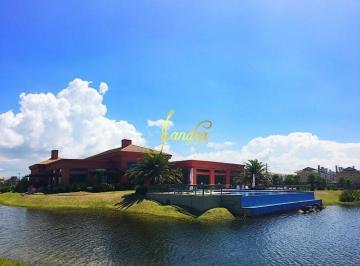 Terreno · 462m² · Terreno em condomínio fechado  com 462m2 COM VISTA LAGO