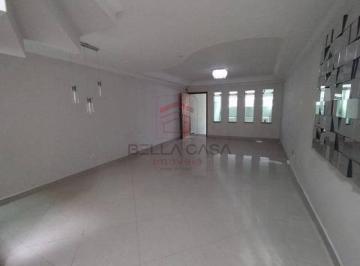 Casa · 200m² · 3 Quartos · 1 Vaga · Sobrado localizado no Alto da Mooca, com 3 dormitórios amplos, sendo 1 suíte