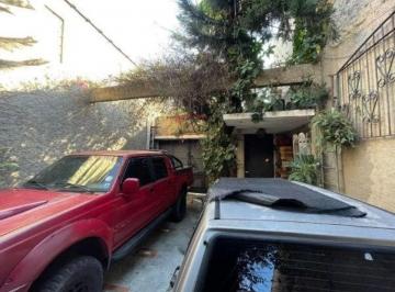 Casa · 150m² · 3 Quartos · 2 Vagas · Sobrado na mooca a venda com quintal, espaço verde com área frutífera.