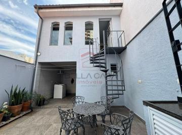 Casa · 180m² · 3 Quartos · 2 Vagas · Sobrado à venda no coração da Vila Zelina com 3 quartos
