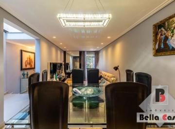 Casa · 218m² · 4 Quartos · 7 Vagas · Casa à venda na Mooca com 4 quartos e 7 vagas - 218m2