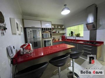 Casa · 240m² · 4 Quartos · 2 Vagas · Bela Casa na Vila Carrão