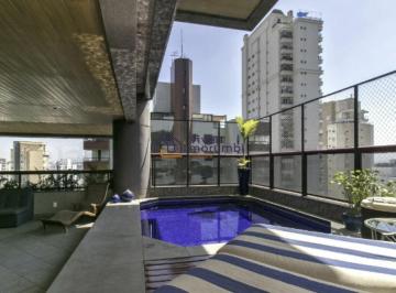 Apartamento · 449m² · 5 Quartos · 5 Vagas · Penthouse em rua tranquila do Morumbi