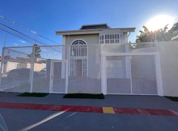 Casa · 320m² · 2 Quartos · 4 Vagas · Sobrado Tríplex alto padrão! 