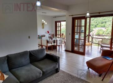 Foto 01 · Residência de Luxo em Condomínio Exclusivo em Pendotiba, Niterói-RJ: 4 Quartos, 1 Suíte, 2 Salas, 2