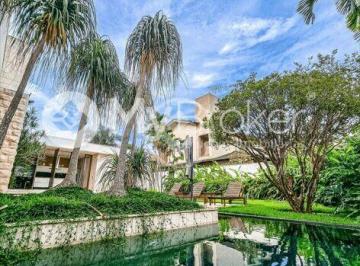 Casa · 460m² · 4 Quartos · 4 Vagas · Sobrado à venda em Goiânia/GO