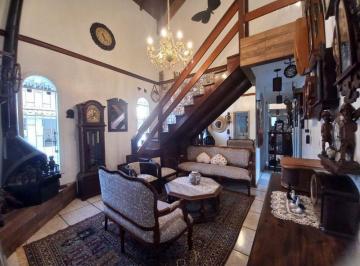 Casa · 120m² · 3 Quartos · 5 Vagas · Casa  PALHOÇA - SC