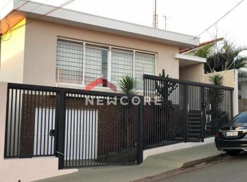Casa · 211m² · 2 Quartos · 2 Vagas · Casa de Vila em Rua Pedro de Barros Filho - Jardim Dona Nicota de Barros - Botucatu/SP