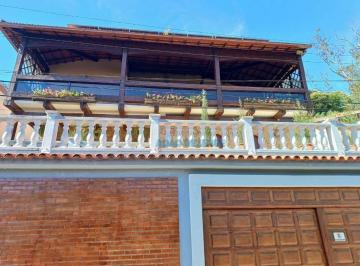 fec8b2b6a7e9881e37898e0c22ecdb7bf71a6a7d · Casa com 3 dormitórios à venda, 300 m² - Várzea - Teresópolis/RJ