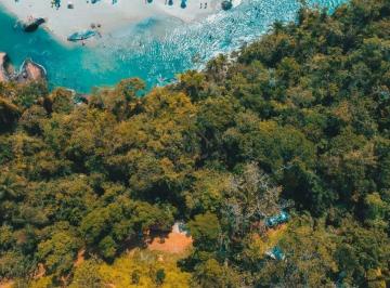 Terreno · 94842m² · Área à venda na Praia do Itamambuca em Ubatuba