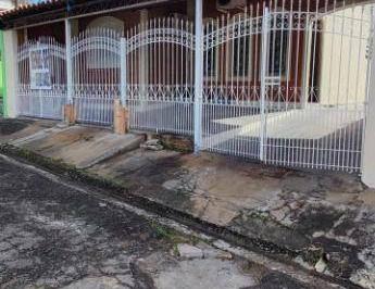 80b65465cf09d89626b790bc74666dbc4bb8202f · Casa com 3 dormitórios à venda, 300 m² por R$ 375.000,00 - Jardim São Luiz - Jacareí/SP