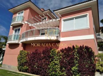 Casa · 200m² · 4 Quartos · 1 Vaga · Casa à venda om 4 quartos dentro de condomínio em Geriba Búzios