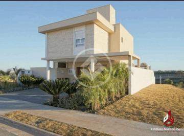 Casa · 166m² · 3 Quartos · 6 Vagas · Sobrado à venda em Aparecida de Goiânia/GO