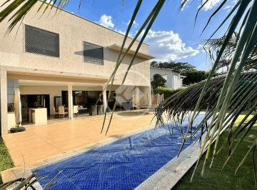 Casa · 370m² · 4 Quartos · 6 Vagas · Sobrado à venda em Goiânia/GO