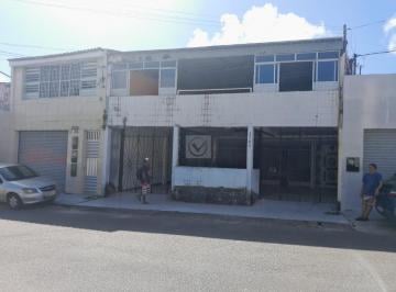 Casa · 459m² · 6 Quartos · 5 Vagas · Casa no Bairro Centro para ponto de comercio.