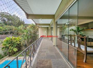 7035fb46261c0d684a9f5f1d05eecb0fa54c7e25 · Casa no Morumbi a 1km do Hospital Israelita Albert Einstein Morumbi - 900 área construída - 5 dormit