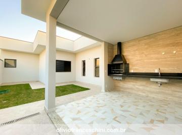 Foto 02 · Casa com 3 suítes e espaço para construção de piscina