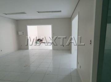 Comercial · 200m² · 4 Vagas · Sala comercial com galpão para locação, com 200m², próximo a Avenida Engenheiro Caetano Álvares.