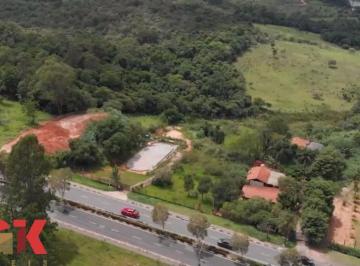 Foto 01 · Terreno para fins comerciais, industriais e residenciais à venda em Vinhedo com 3.300m²