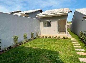 Casa · 55m² · 1 Quarto · 4 Vagas · Casa novinha com quintal para expansão