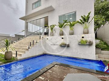 Casa · 250m² · 3 Quartos · 4 Vagas · Sobrado à venda em Senador Canedo/GO