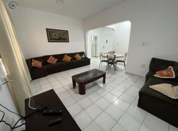Apartamento · 70m² · 2 Quartos · Apartamento Padrão de 02 dormitórios para locação de temporada nas Pitangueiras.