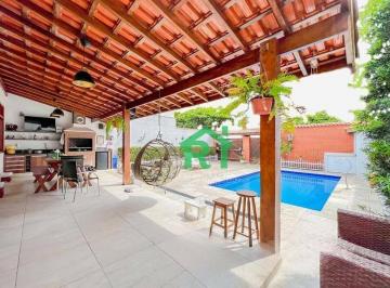 db8beae7f1341290e41d9e3caa0312f06c92a614 · Casa próximo da Praia, 5 dormitórios (3 suítes), 5 vagas, Lazer, Tombo, Guarujá/SP