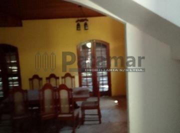 Casa · 253m² · 3 Quartos · Sobrado à Venda em Cotia - Granja Carneiro Viana