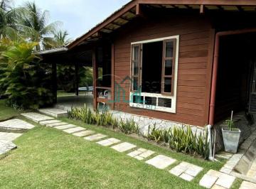 Casa · 186m² · 3 Quartos · 2 Vagas · Casa de Madeira no Aldebaran de 3 Quartos, Terraço, Varanda - Maceió Alagoas.
