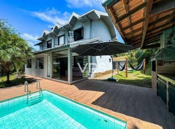 b6963b82b5da8fe9c4a2f394a5fabc7a265b1c2b · Casa com 5 dormitórios à venda, 260 m² por R$ 1.490.000,00 - Albuquerque - Teresópolis/RJ
