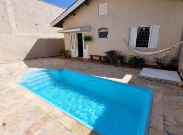 Foto 02 · Casa térrea à venda, 400m² de terreno, 4 quartos sendo 2 suítes, piscina e edícula