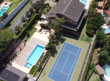 Foto 32 · Casa de Luxo em Condomínio à Venda em Atibaia-SP - 7 Suítes, 5 Salas, 4 Vagas, 2.542m² no Jardim Fla