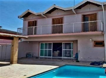 Foto 02 · Lindo sobrado em uma ótima localização com piscina!
