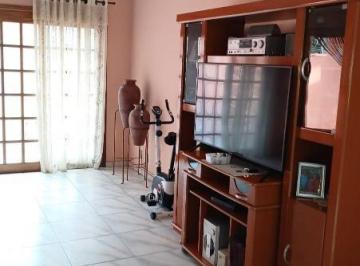 Casa · 239m² · 4 Quartos · 5 Vagas · Sobrado de 238,64m² no Jd. do Mar em São Bernardo do Campo - SP
