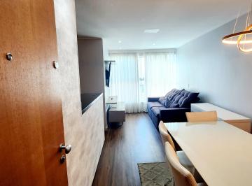 Apartamento de 2 quartos, Águas Claras · 02 quartos com armários mobiliado nascente