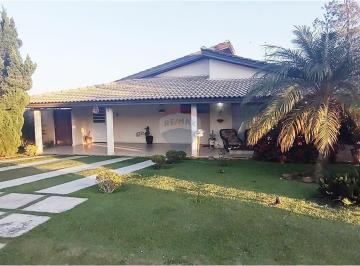 Casa · 860m² · 5 Quartos · 6 Vagas · Casa térrea Condomínio  no Village Ipanema, Araçoiaba da Serra - Estuda apartamento como permuta