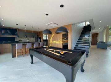 Casa · 470m² · 6 Quartos · 2 Vagas · Sobrado contemporâneo no condomínio Sense com 6 suítes