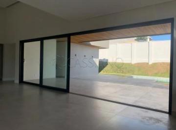 Casa · 600m² · 4 Quartos · 2 Vagas · Casa térrea à venda de 300m² | 04 dormitórios sendo todos com suítes e 02 vagas de garagem | Condomí