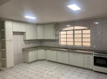 Casa · 194m² · 3 Quartos · 2 Vagas · Sobrado na Vila Carvalho em Sorocaba/SP.