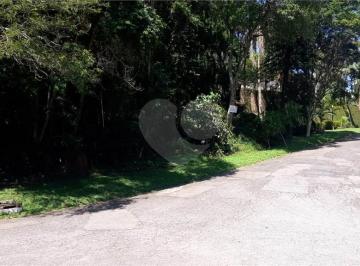 Área de Serviço · Terreno à venda em Serra da cantareira - SP
