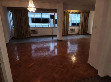 Apartamento de 4 quartos, Rio de Janeiro · Apto 4 quartos, sendo 2 suítes Copacabana prox a Praia