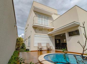 Casa · 318m² · 4 Quartos · 2 Vagas · Casa com 4 suítes no Condomínio Alphaville II