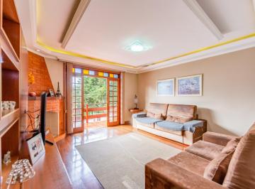 Casa · 218m² · 4 Quartos · 2 Vagas · Casa com 4 quartos na Granja Guarani, Teresópolis.