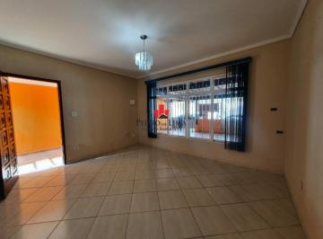 Casa · 140m² · 2 Quartos · 3 Vagas · Casa térrea na Vila Carrão, terreno com 216 m², 2 quartos 2 salas, 2 banheiros e 3 vagas.
