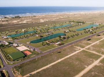 Foto 01 · Terreno (Condomínio Residencial Águas do Atlântico)  Criciúma