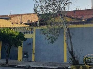 Casa · 159m² · 2 Quartos · 2 Vagas · Casa Padrão - Assobradada.