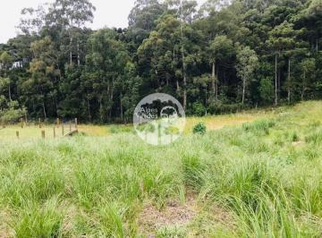 Terreno · 960m² · Vende-se terreno residencial de 960m², localizado no pórtico de Gramado