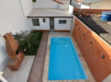Vista de um dos 3 quartos no segundo pavimento · Casa Duplex  -  Campos dos Goytacazes