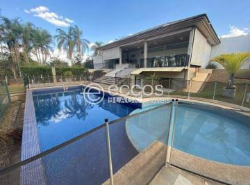 Casa · 560m² · 6 Quartos · 4 Vagas · Casa em condomínio para aluguel, 6 quartos, 3 suítes, 4 vagas, Tocantins - Uberlândia/MG