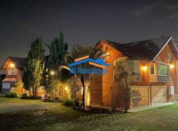 Casa · 8400m² · 8 Quartos · 20 Vagas · Casa em condomínio 8400m²  com 1100m² área construída em Vinhedo.